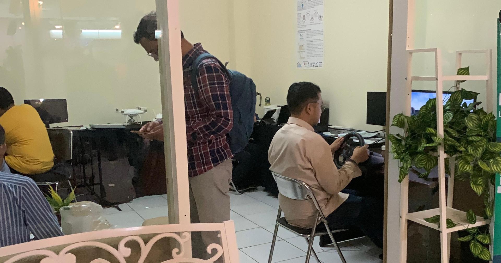 Ruang lab simulator
